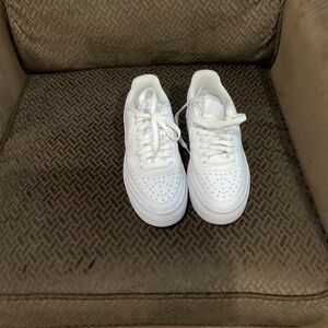 Nike Women’s Sneaker